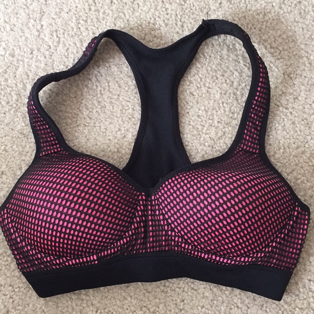 Black and pink sports bra, Athletic Essentials